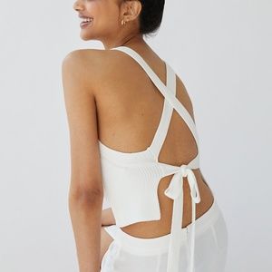 NWOT Wilfred Cayenne Top Cropped knit halter top